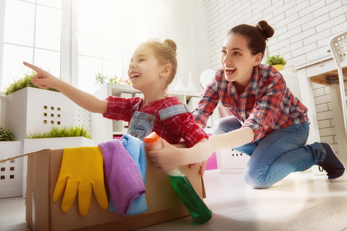 Is it possible to do move-out cleaning with kids